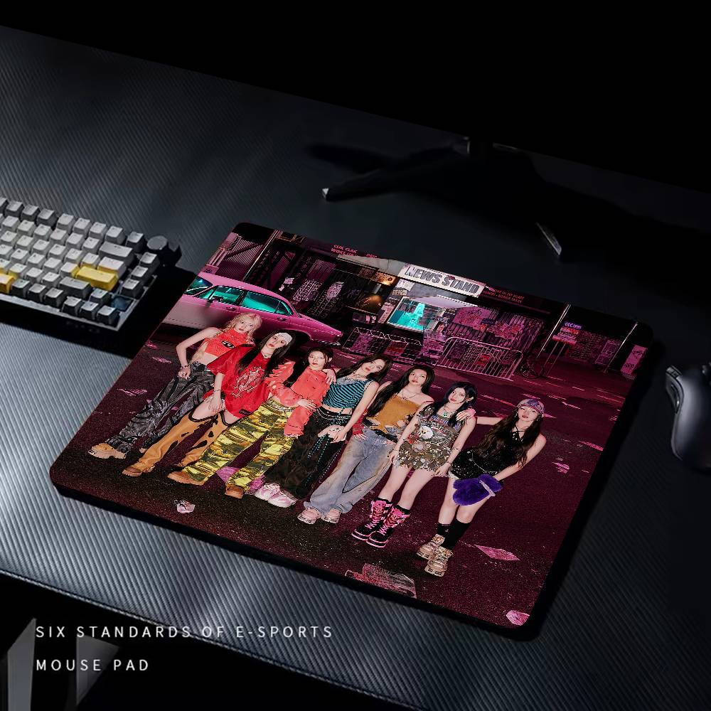Mouse Pad Personalizado Kpop B - Desk Setup Kpop avaliação e preço